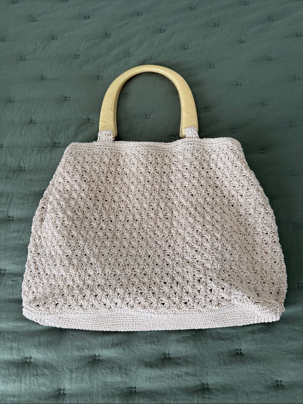 Liz Claiborne Crochet Handbag Beige Woven Tote Lucite Handle Purse Bag Boho